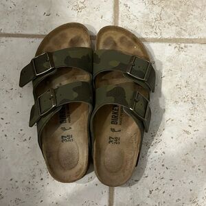 Camo Birkenstocks. Size 6
